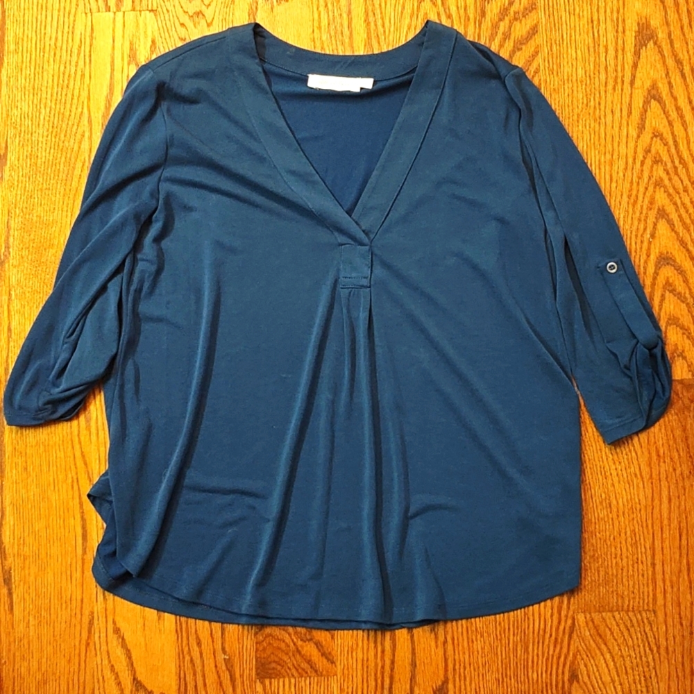 All In Favor deep blue blouse 3/4 sleeve